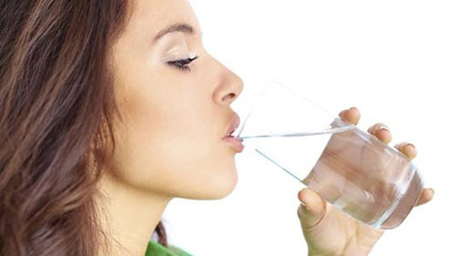 Khát nước liên tục là dấu hiệu gì?